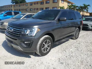 2020 Ford Expedition XLT z VIN 1FMJU1HTXLEA23155, wystawiony jako Copart lot #57830525 z przebiegiem 104 931 mil mil oraz Czysty tytuł • Clean title. Historia ofert i sprzedaży dostępna na DreamBid. Obrazek 1.