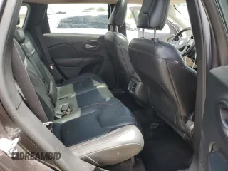 2016 Jeep Cherokee Trailhawk z VIN 1C4PJMBS3GW101588, wystawiony jako Copart lot #56738115 z przebiegiem 88 308 mil mil oraz Szkoda całkowita • Salvage title. Historia ofert i sprzedaży dostępna na DreamBid. Obrazek 11.