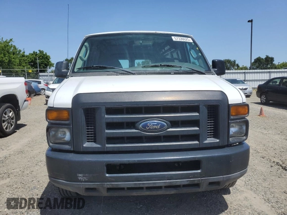 2008 Ford Econoline Cargo Commercial z VIN 1FTSE34L28DA94192, wystawiony jako Copart lot #57336625 z przebiegiem 204 611 mil mil oraz Tytuł czysty. Historia ofert i sprzedaży dostępna na DreamBid. Obrazek 5.