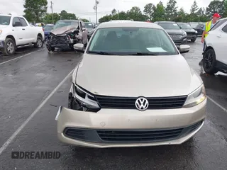 2012 Volkswagen Jetta SE z VIN 3VWDP7AJ5CM461691, wystawiony jako IAAI lot #42237130 z przebiegiem 102 664 mil mil oraz . Historia ofert i sprzedaży dostępna na DreamBid. Obrazek 12.