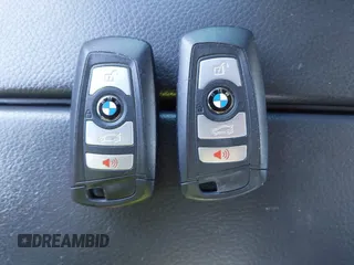 2013 BMW 5 Series 528i xDrive with VIN WBAXH5C53DD114193, listed as a IAAI auction lot 41732678 with 185,863 mi miles. Bid and sale history available at carsss.com. Image 11.