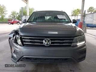 2018 Volkswagen Tiguan S с VIN 3VV1B7AX5JM052288, выставлен на аукционе IAAI как лот 42593264 с пробегом 143 029 миль миль и . История ставок и продаж доступна на DreamBid. Изображение 12.
