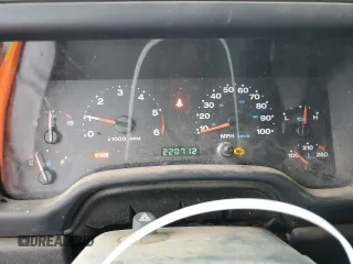 2006 Jeep Wrangler X с VIN 1J4FA39S06P766687, выставлен на аукционе Copart как лот 55791365 с пробегом 220 712 миль миль и Списание • Salvage title. История ставок и продаж доступна на DreamBid. Изображение 9.