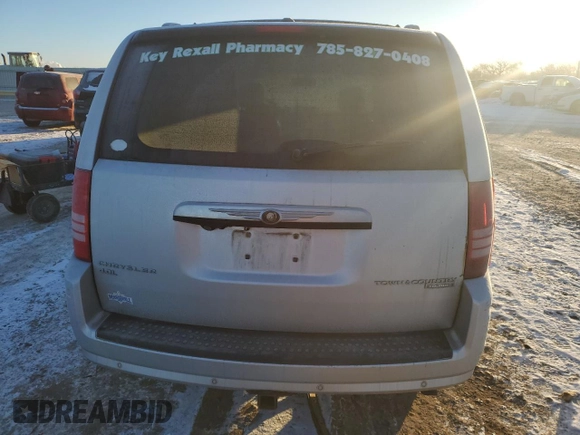 2010 Chrysler Town & Country Touring with VIN 2A4RR5DX8AR207111, listed as a Copart auction lot 41771685 with 196,743 mi miles and Salvage Title. Bid and sale history available at carsss.com. Image 6.