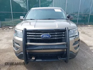 2017 Ford Police Interceptor Utility with VIN 1FM5K8AR5HGA44070, listed as a IAAI auction lot 41923462 with 146,676 mi miles and . Bid and sale history available at DreamBid. Image 12.