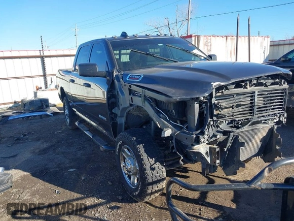 2022 Ram 2500 Tradesman with VIN 3C6UR5CL6NG224328, listed as a IAAI auction lot 41724469 with 90,128 mi miles. Bid and sale history available at carsss.com. Image 1.