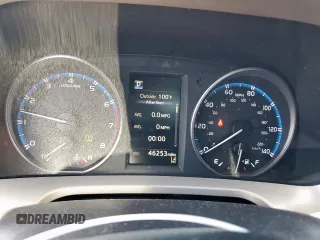 2018 Toyota RAV4 XLE with VIN 2T3WFREV0JW489613, listed as a Copart auction lot 61245005 with 46,253 mi miles and Salvage title. Bid and sale history available at DreamBid. Image 9.