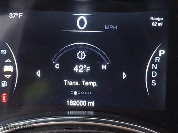 2014 Jeep Grand Cherokee Laredo with VIN 1C4RJFAG7EC179243, listed as a IAAI auction lot 41453738 with 182,000 mi miles. Bid and sale history available at carsss.com. Image 16.