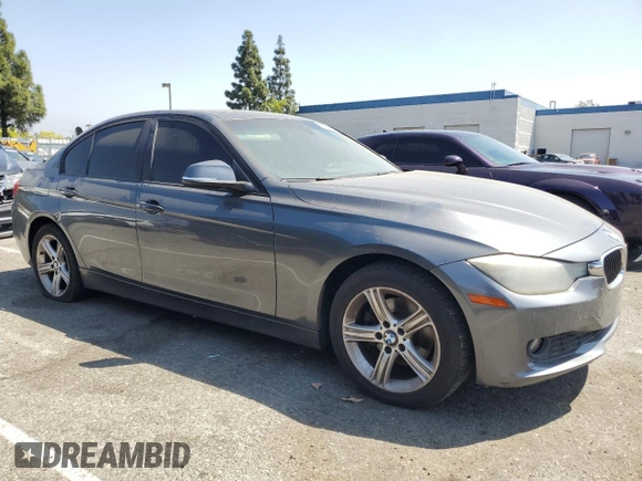 2013 BMW 3 Series 320i with VIN WBA3B1C59DF461668, listed as a Copart auction lot 54199035 with 170,939 mi miles and Clean Title. Bid and sale history available at carsss.com. Image 4.