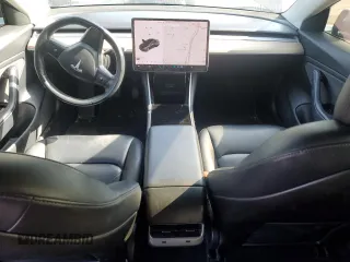 2018 Tesla Model 3 Long Range Battery z VIN 5YJ3E1EB7JF071438, wystawiony jako Copart lot #52996665 z przebiegiem 73 881 mil mil oraz Szkoda całkowita • Salvage title. Historia ofert i sprzedaży dostępna na DreamBid. Obrazek 8.