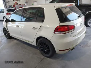 2010 Volkswagen Golf с VIN WVWDA7AJ8AW082248, выставлен на аукционе IAAI как лот 42484551 с пробегом 121 632 миль миль и . История ставок и продаж доступна на DreamBid. Изображение 3.