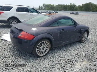 2002 Audi TT ALMS Edition z VIN TRUWT28N321004981, wystawiony jako Copart lot #57914595 z przebiegiem 105 522 mil mil oraz Tytuł czysty. Historia ofert i sprzedaży dostępna na DreamBid. Obrazek 3.
