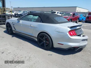 2018 Ford Mustang GT Premium z VIN 1FATP8FF3J5155512, wystawiony jako IAAI lot #42136242 z przebiegiem 94 230 mil mil oraz . Historia ofert i sprzedaży dostępna na DreamBid. Obrazek 3.