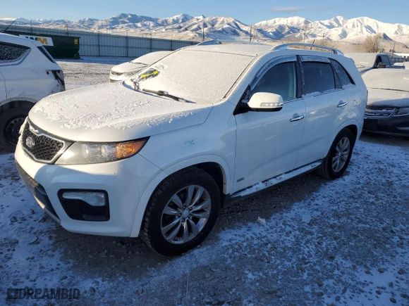 2013 Kia Sorento SX with VIN 5XYKWDA22DG378707, listed as a Copart auction lot 44451815 with 174,116 mi miles and Salvage Title. Bid and sale history available at carsss.com. Image 1.