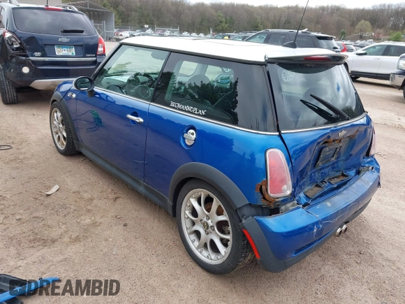 2006 MINI Hardtop S with VIN WMWRE33516TL22491, listed as a IAAI auction lot 42134690 with 163,912 mi miles and . Bid and sale history available at DreamBid. Image 3.