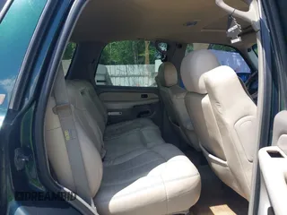 2001 Chevrolet Tahoe LS with VIN 1GNEK13T11R220134, listed as a IAAI auction lot 41965690 with 265,403 mi miles. Bid and sale history available at carsss.com. Image 8.