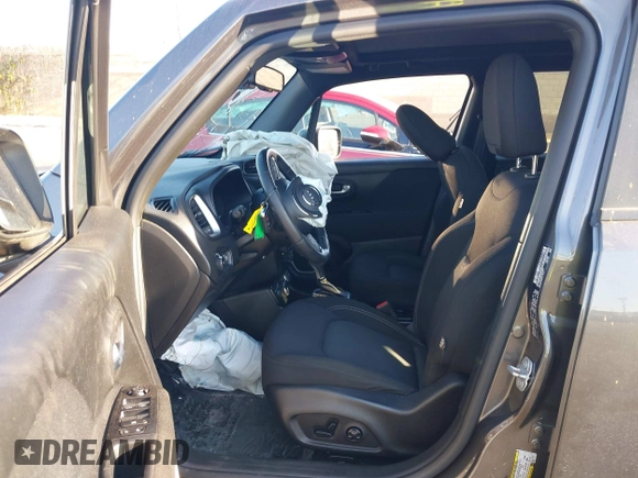2021 Jeep Renegade Latitude z VIN ZACNJDBB2MPM79995, wystawiony jako IAAI lot #42009880 z przebiegiem 62 038 mil mil oraz . Historia ofert i sprzedaży dostępna na DreamBid. Obrazek 5.