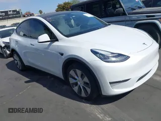 2021 Tesla Model Y Long Range with VIN 5YJYGDEE3MF081304, listed as a IAAI auction lot 41706240 with 90,510 mi miles and . Bid and sale history available at DreamBid. Image 1.