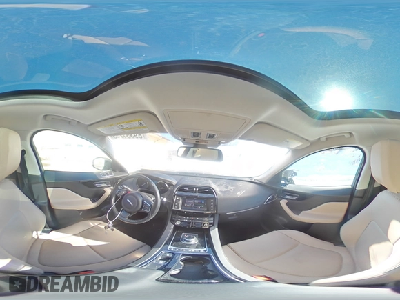 2018 Jaguar F-Pace 30t Premium with VIN SADCJ2GX8JA291369, listed as a Copart auction lot 89354235 with 31,789 mi miles and Salvage title. Bid and sale history available at DreamBid. Image 14.