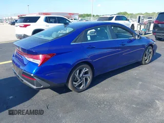 2024 Hyundai Elantra SEL с VIN KMHLS4DG6RU815603, выставлен на аукционе IAAI как лот 42299061 с пробегом 1 193 миль миль и . История ставок и продаж доступна на DreamBid. Изображение 4.