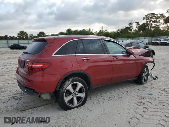 2019 Mercedes-Benz GLC 300 with VIN WDC0G4JB3KV146234, listed as a Copart auction lot 49137375 with 83,465 mi miles and Clean title. Bid and sale history available at DreamBid. Image 3.