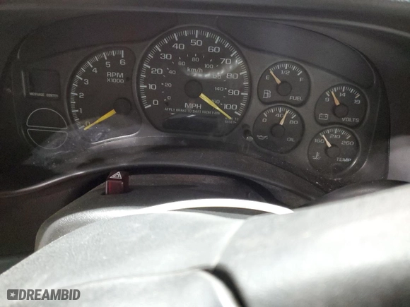 2000 Chevrolet Silverado 1500 with VIN 1GCEC14V0YE264553, listed as a Copart auction lot 44762715 with 0 mi miles and Clean Title. Bid and sale history available at carsss.com. Image 9.