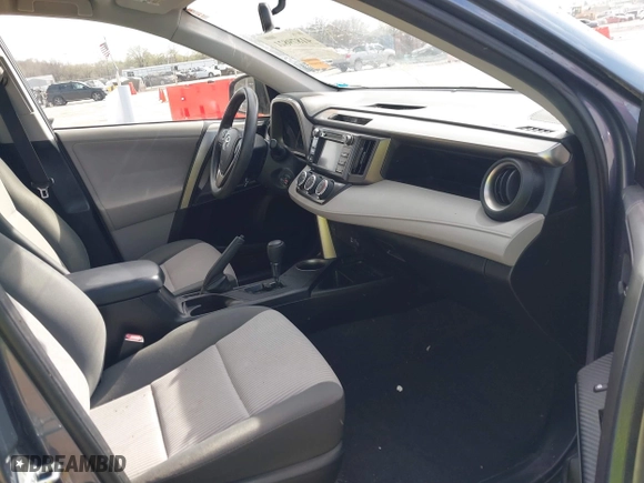 2013 Toyota RAV4 LE with VIN JTMBFREV4D5016310, listed as a IAAI auction lot 41879821 with 131,390 mi miles. Bid and sale history available at carsss.com. Image 5.