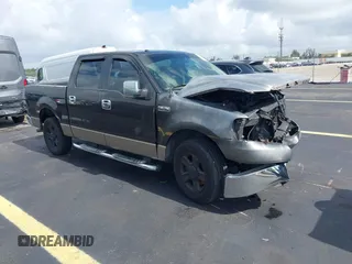 2006 Ford F-150 XLT z VIN 1FTPW12556FA47557, wystawiony jako IAAI lot #42657262 z przebiegiem Nie podano mil oraz . Historia ofert i sprzedaży dostępna na DreamBid. Obrazek 1.