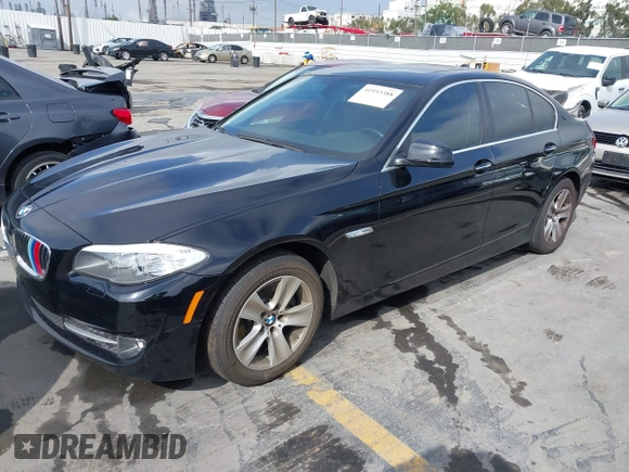 2013 BMW 5 Series 528i with VIN WBAXG5C52DDY32806, listed as a IAAI auction lot 41933388 with 92,360 mi miles and . Bid and sale history available at carsss.com. Image 2.