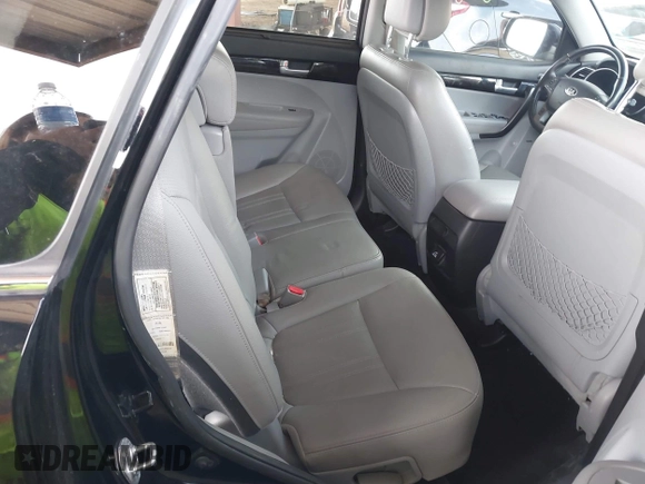 2014 Kia Sorento SX Limited with VIN 5XYKWDA77EG518912, listed as a IAAI auction lot 41865341 with 125,867 mi miles. Bid and sale history available at carsss.com. Image 8.