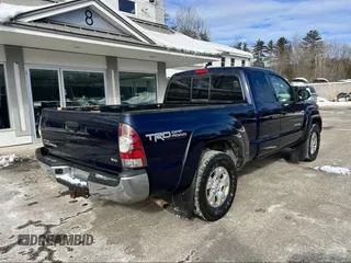 2012 Toyota Tacoma with VIN 5TFUU4EN8CX034605, listed as a IAAI auction lot 41976998 with 345,138 mi miles. Bid and sale history available at carsss.com. Image 4.