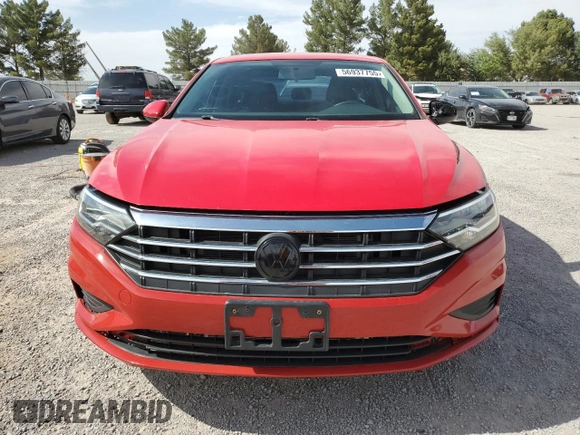2019 Volkswagen Jetta S z VIN 3VWCB7BU1KM180098, wystawiony jako Copart lot #56937755 z przebiegiem 102 852 mil mil oraz Czysty tytuł • Clean title. Historia ofert i sprzedaży dostępna na DreamBid. Obrazek 5.