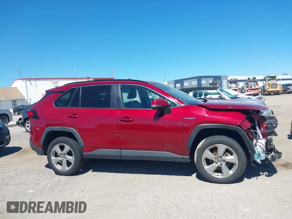 2021 Toyota RAV4 Hybrid LE with VIN 4T3B6RFV3MU047815, listed as a IAAI auction lot 41803677 with 98,992 mi miles. Bid and sale history available at carsss.com. Image 14.