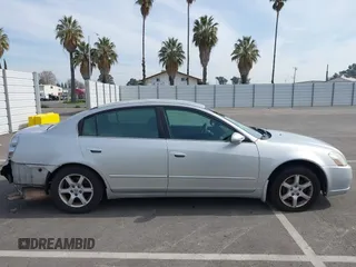 2006 Nissan Altima 2.5 with VIN 1N4AL11D46N438184, listed as a IAAI auction lot 41691180 with 326,541 mi miles. Bid and sale history available at carsss.com. Image 14.