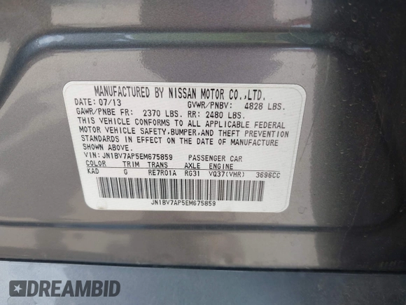 2014 Infiniti Q50 Premium with VIN JN1BV7AP5EM675859, listed as a IAAI auction lot 42031960 with 110,149 mi miles. Bid and sale history available at carsss.com. Image 9.