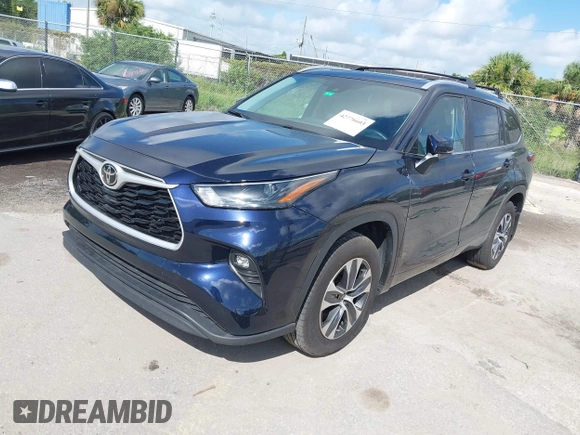 2023 Toyota Highlander L with VIN 5TDKDRBH5PS039744, listed as a IAAI auction lot 42776603 with 15,840 mi miles and . Bid and sale history available at DreamBid. Image 2.