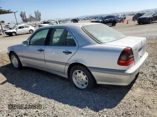 1998 Mercedes-Benz C 230/260/280/320 with VIN WDBHA23G6WA610121, listed as a Copart auction lot 68589184 with 134,147 mi miles and Salvage Title. Bid and sale history available at carsss.com. Image 2.