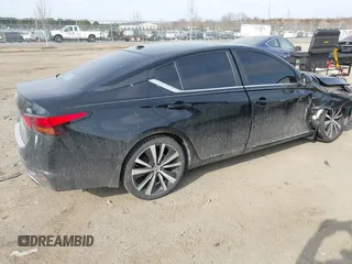 2021 Nissan Altima SR with VIN 1N4BL4CV1MN300563, listed as a IAAI auction lot 41709522 with 92,265 mi miles and . Bid and sale history available at carsss.com. Image 4.