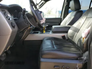 2015 Ford Expedition Max XLT with VIN 1FMJK1JT8FEF11525, listed as a Copart auction lot 52504515 with 157,248 mi miles and Salvage title. Bid and sale history available at DreamBid. Image 7.