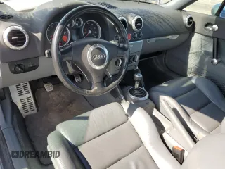 2001 Audi TT z VIN TRUWT28N411030021, wystawiony jako Copart lot #48435505 z przebiegiem 136 441 mil mil oraz Szkoda całkowita • Salvage title. Historia ofert i sprzedaży dostępna na DreamBid. Obrazek 8.