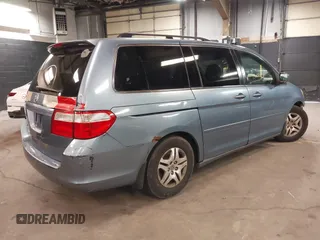 2007 Honda Odyssey EX-L with VIN 5FNRL38687B102568, listed as a IAAI auction lot 41991054 with 243,896 mi miles. Bid and sale history available at carsss.com. Image 4.