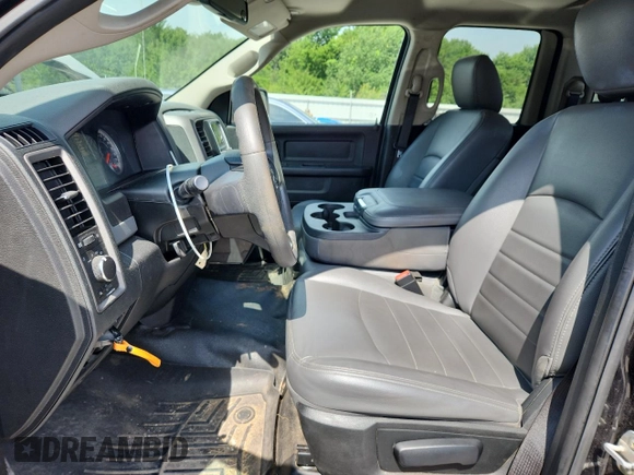 2018 Ram 1500 Tradesman with VIN 1C6RR6FM6JS304537, listed as a Copart auction lot 65262105 with 133,069 mi miles and Clean title. Bid and sale history available at DreamBid. Image 7.