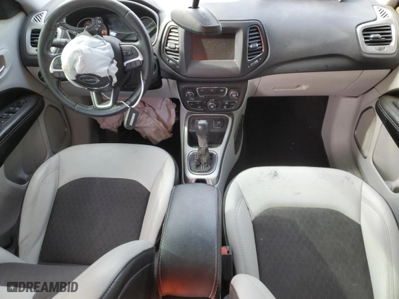 2019 Jeep Compass Latitude with VIN 3C4NJCBB7KT736765, listed as a Copart auction lot 88771625 with 91,240 mi miles and Salvage Title. Bid and sale history available at carsss.com. Image 8.