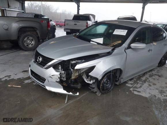 2018 Nissan Altima 2.5 SL with VIN 1N4AL3APXJC128387, listed as a IAAI auction lot 41370583 with 1 mi miles. Bid and sale history available at carsss.com. Image 6.