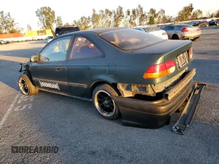 1997 Honda Civic DX with VIN 1HGEJ6122VL090216, listed as a Copart auction lot 42394565 with 181,840 mi miles and Salvage Title. Bid and sale history available at carsss.com. Image 2.