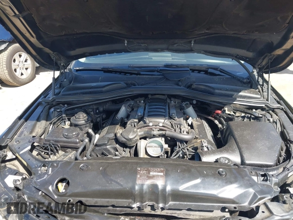 2008 BMW 5 Series 550i with VIN WBANW53598CT53966, listed as a IAAI auction lot 41947937 with 177,610 mi miles. Bid and sale history available at carsss.com. Image 10.