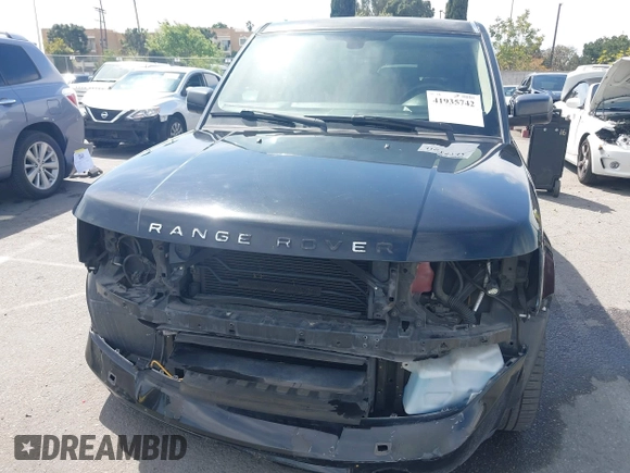 2008 Land Rover Range Rover Sport HSE with VIN SALSF25408A146556, listed as a IAAI auction lot 41935742 with 157,717 mi miles. Bid and sale history available at carsss.com. Image 6.