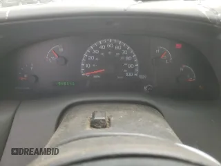 2000 Ford F-150 XL with VIN 1FTZF1824YNB06211, listed as a Copart auction lot 61137885 with 199,934 mi miles and Salvage title. Bid and sale history available at DreamBid. Image 9.