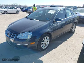 2010 Volkswagen Jetta Sedan Limited with VIN 3VWRX7AJ4AM013803, listed as a IAAI auction lot 41486509 with 162,391 mi miles. Bid and sale history available at carsss.com. Image 2.