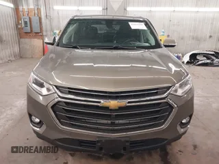 2018 Chevrolet Traverse LT z VIN 1GNEVHKW0JJ166321, wystawiony jako IAAI lot #42014168 z przebiegiem 81 442 mil mil oraz . Historia ofert i sprzedaży dostępna na DreamBid. Obrazek 13.